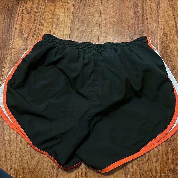 Nike Shorts - Picture 4 of 4
